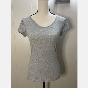 Ambiance Sz M Gray Lace Detail Tee Knit Top  So Pretty!!